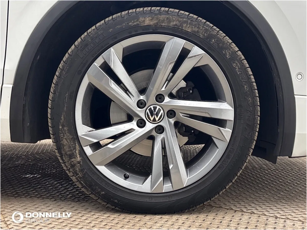 Volkswagen Tiguan Estate Special Edition R-Line Ed - Image 5