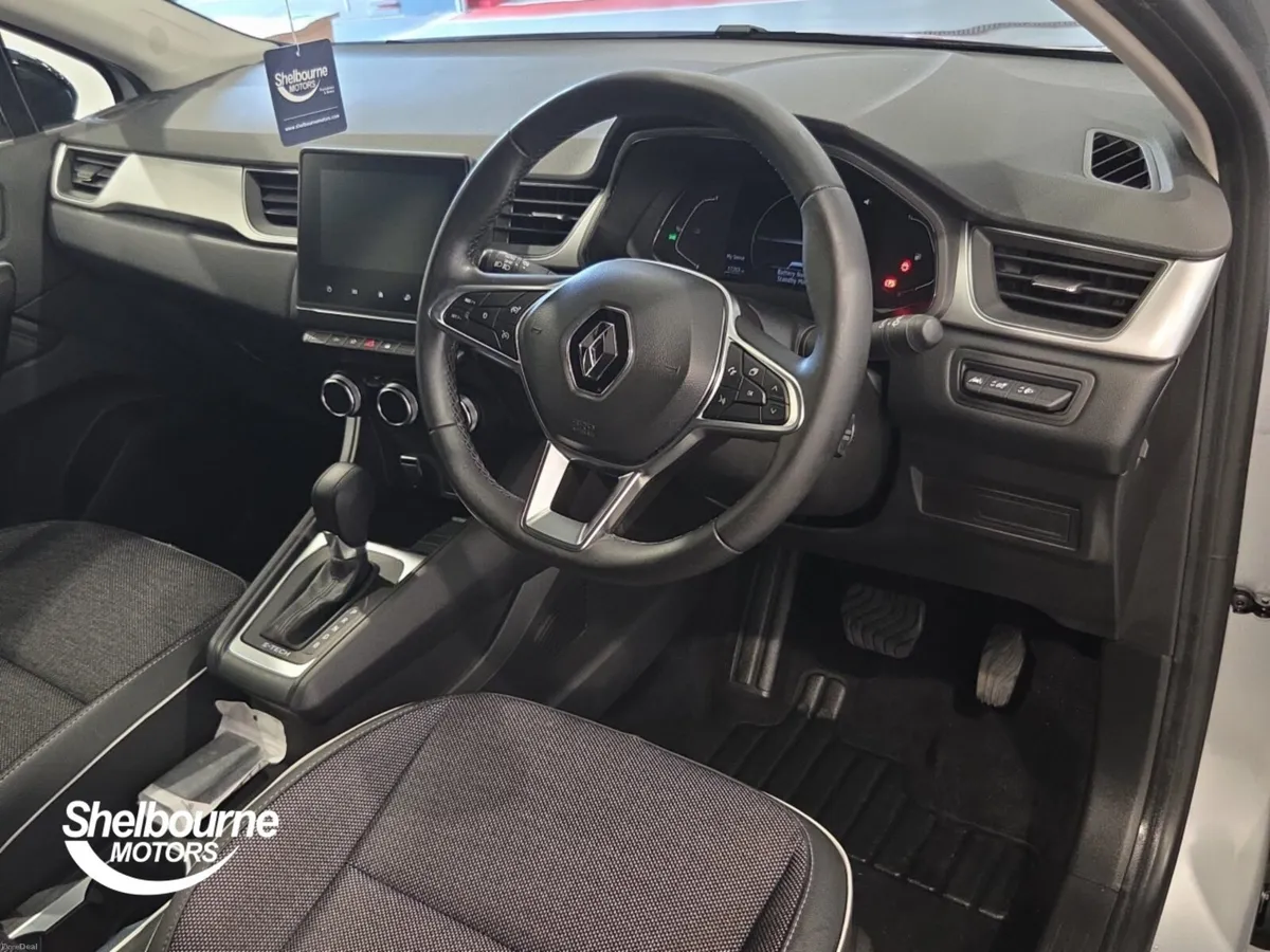 Renault Captur Hatchback Techno - Image 4