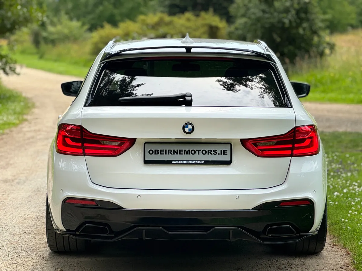 ALPINE WHITE G31 520D MSPORT TOURING - Image 6