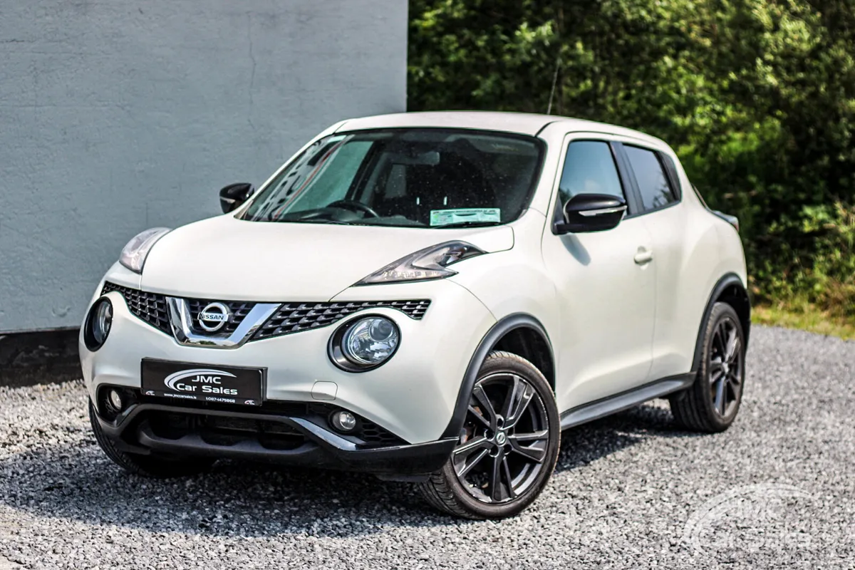 2016 NISSAN JUKE SV - Image 2