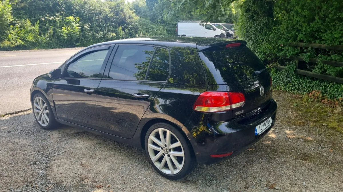 Volkswagen Golf 2012 - Image 2