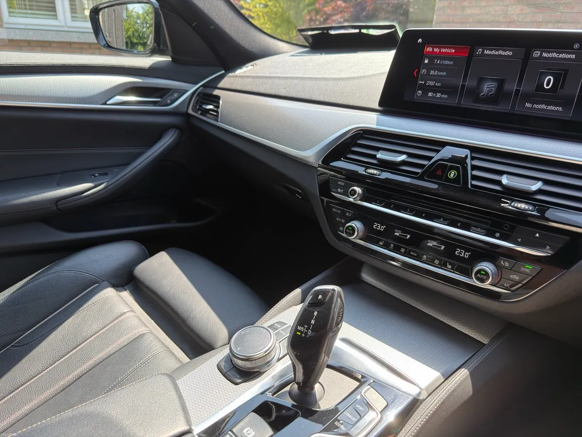 BMW 520D M Sport - Very low mileage - Image 5