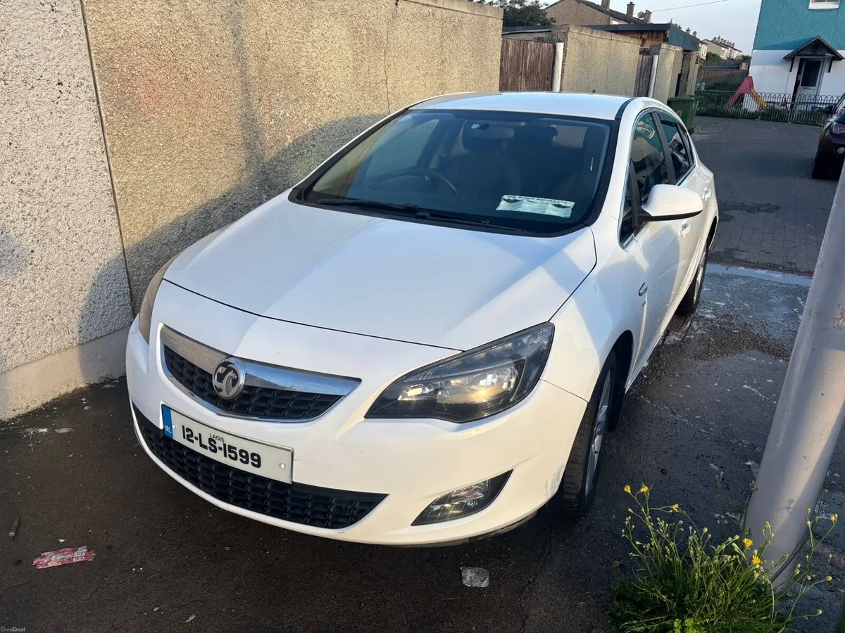 2012 Opel Vauxhall Astra SRI diesel - Image 1