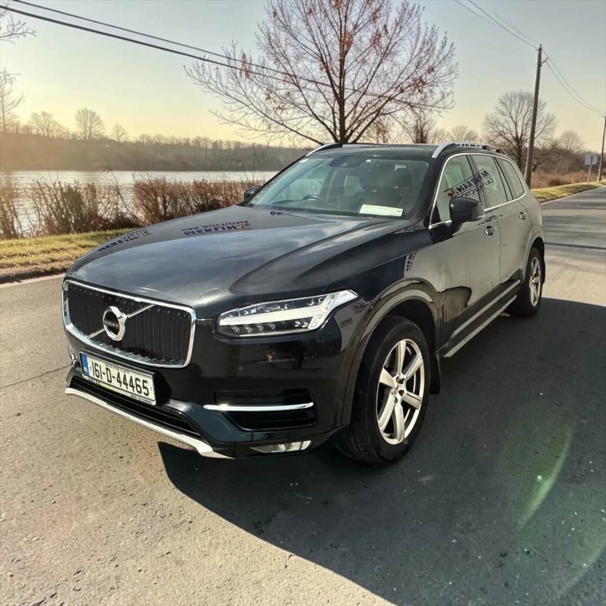 2016 Volvo XC90 D5 (235hp) AWD Momentum Geartronic - Image 3