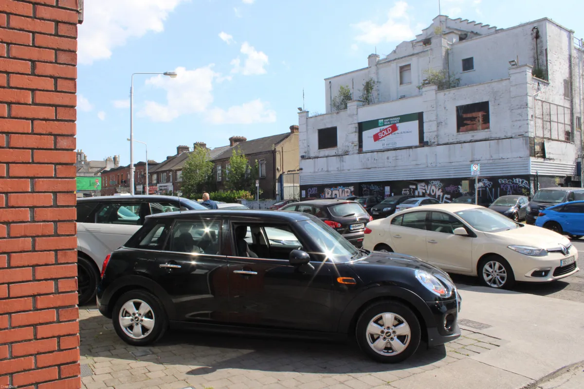 Mini Cooper 2016 - Image 4