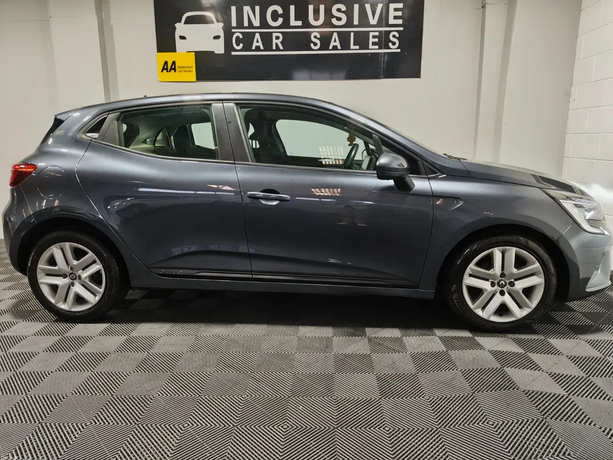 Renault Clio 2022 DYNAMIQUE EDITION 6 SPEED PETROL - Image 4