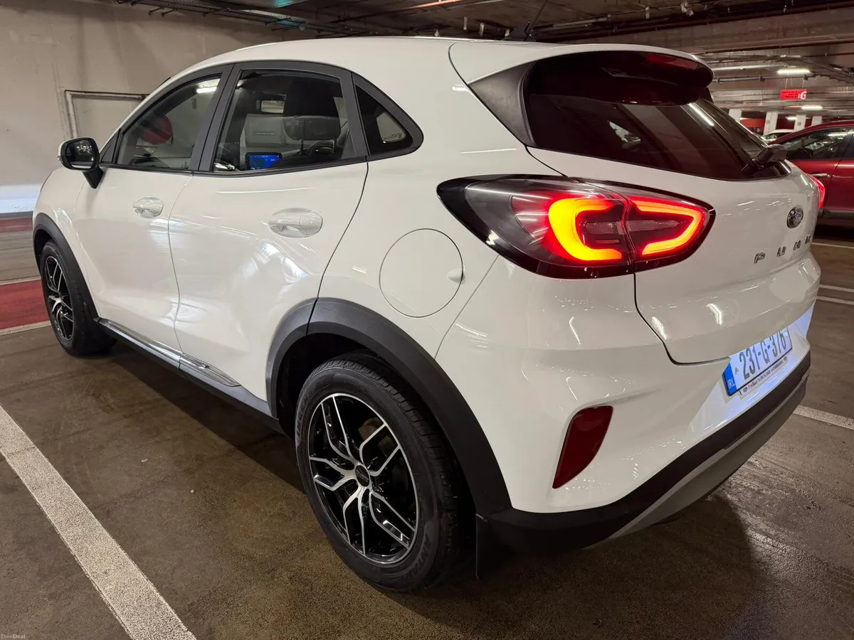 2023 Ford Puma Titanium Hybrid - Image 5