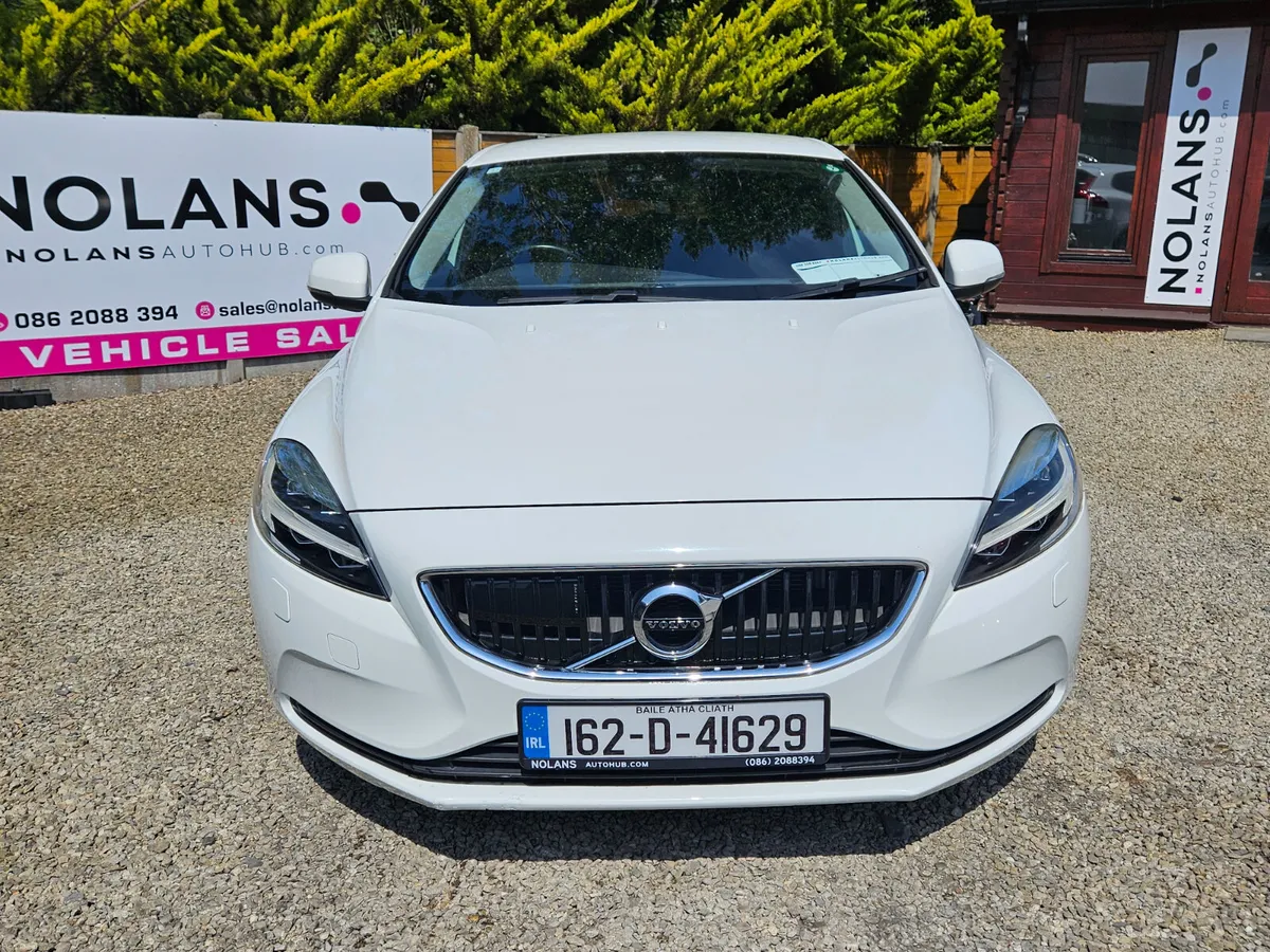 VOLVO V40 D4 2.0 DIESEL D4 AUTO NEW NCT - Image 2
