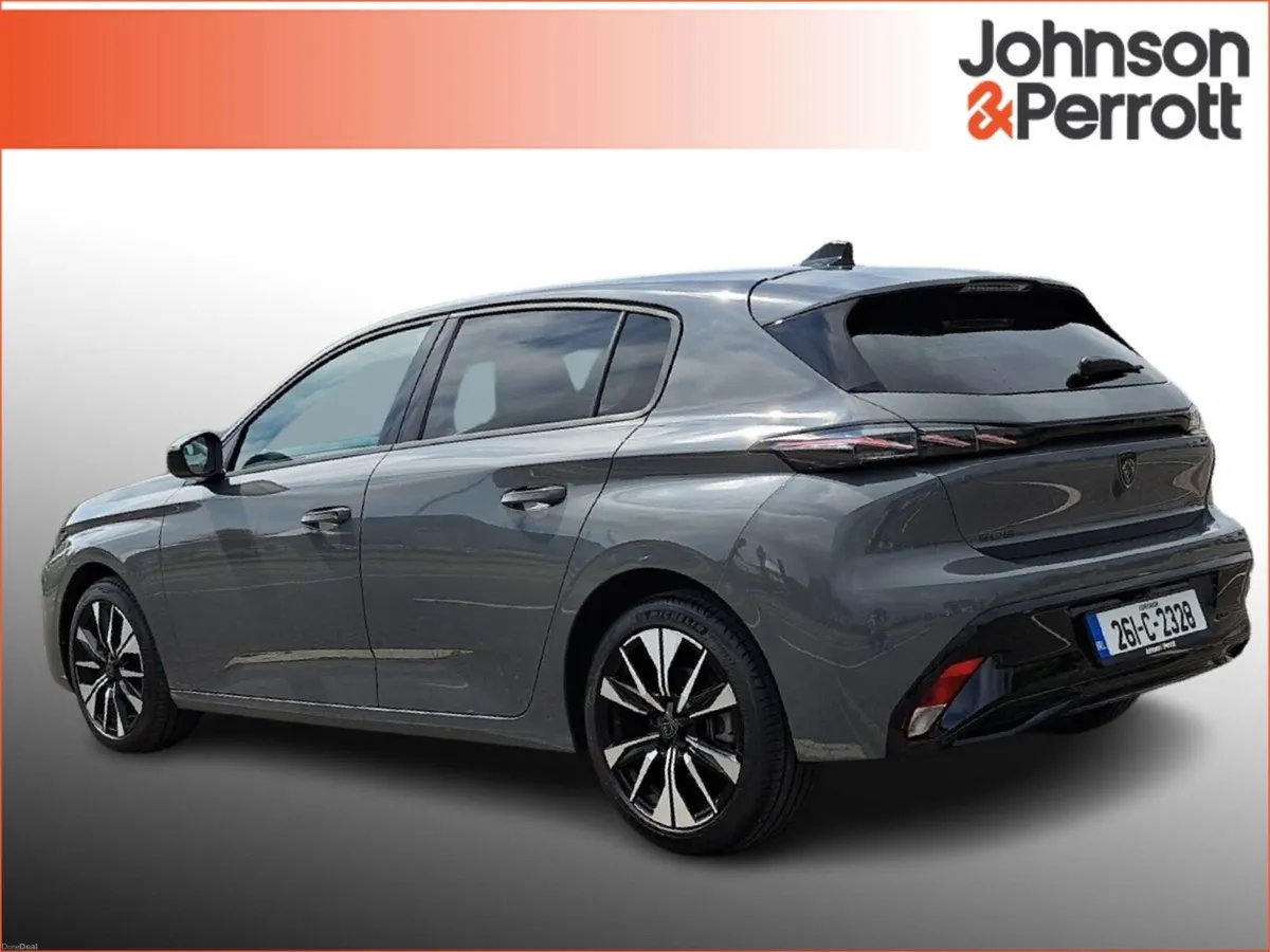Peugeot 308 *DEMO* 1.2 MHEV 145BHP e-DCS6 Allure - Image 2