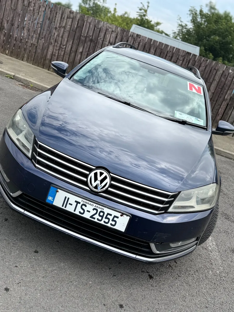 Volkswagen Passat 2011 - Image 1