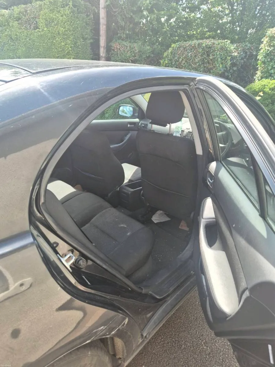 Toyota Avensis - Image 6
