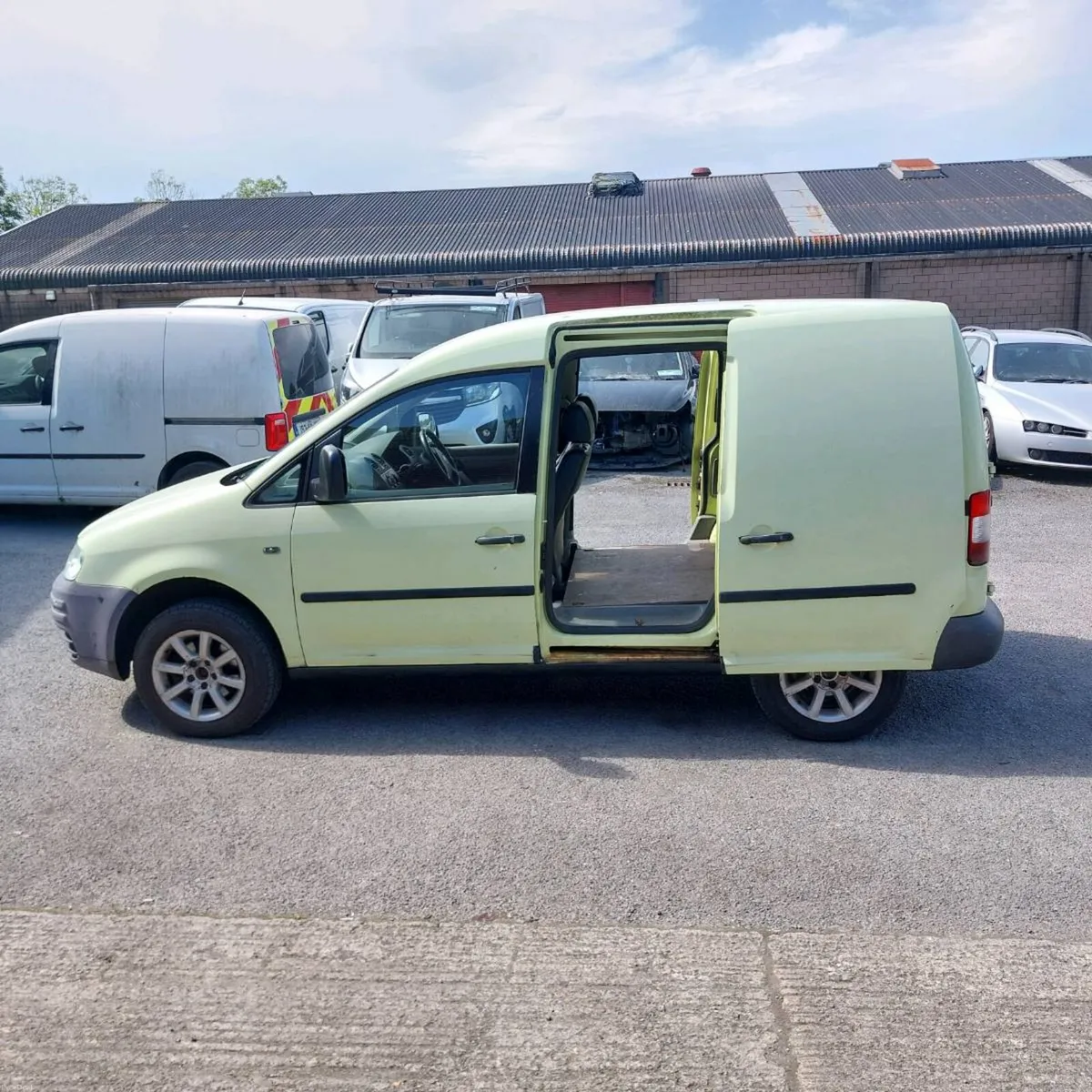 Vw caddy - Image 3