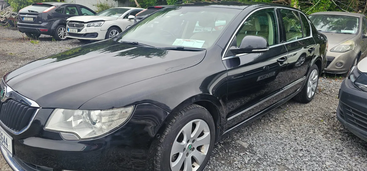 Skoda Superb 2011 - Image 1
