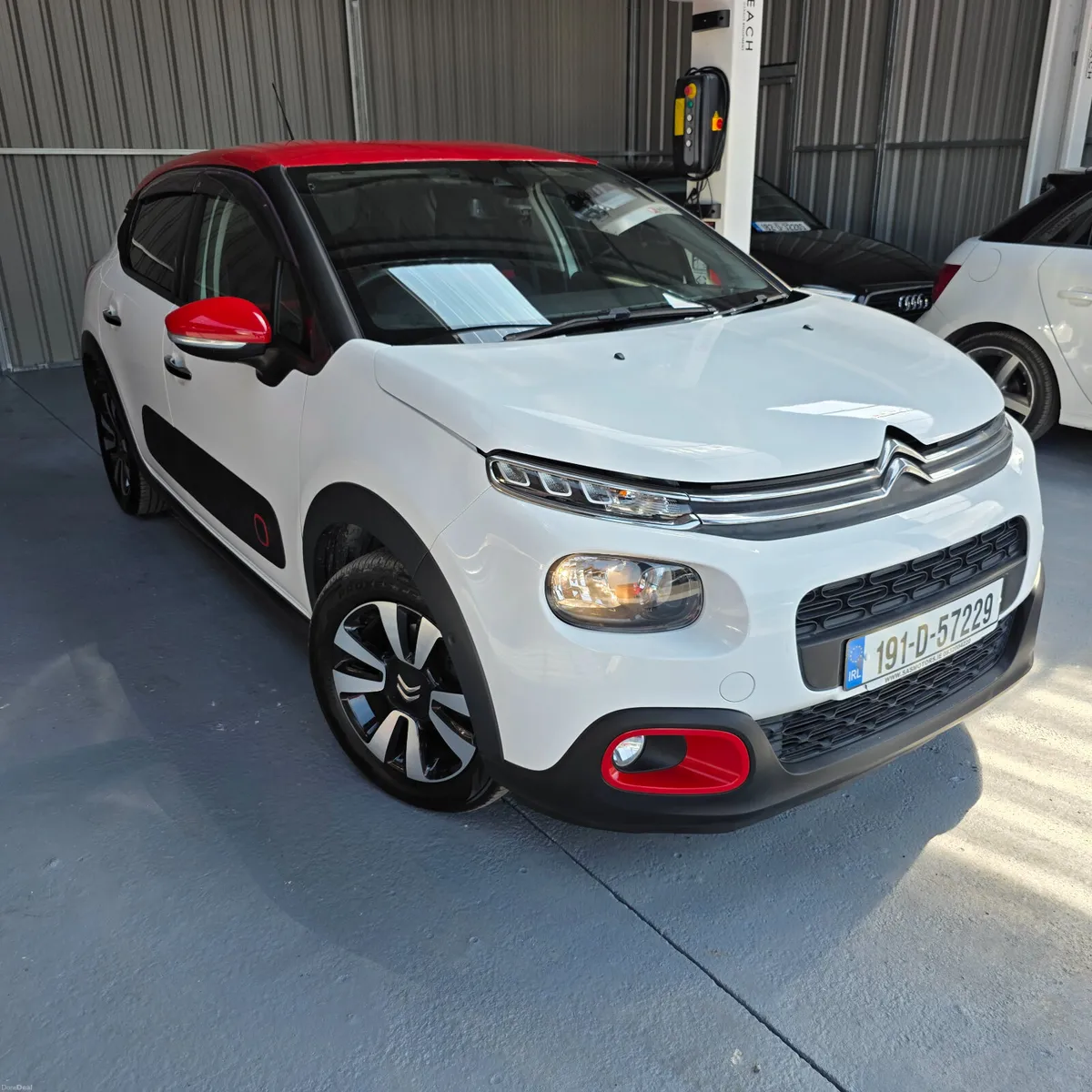 Citroen C3 Automatic 2019 Low Miles - Image 1