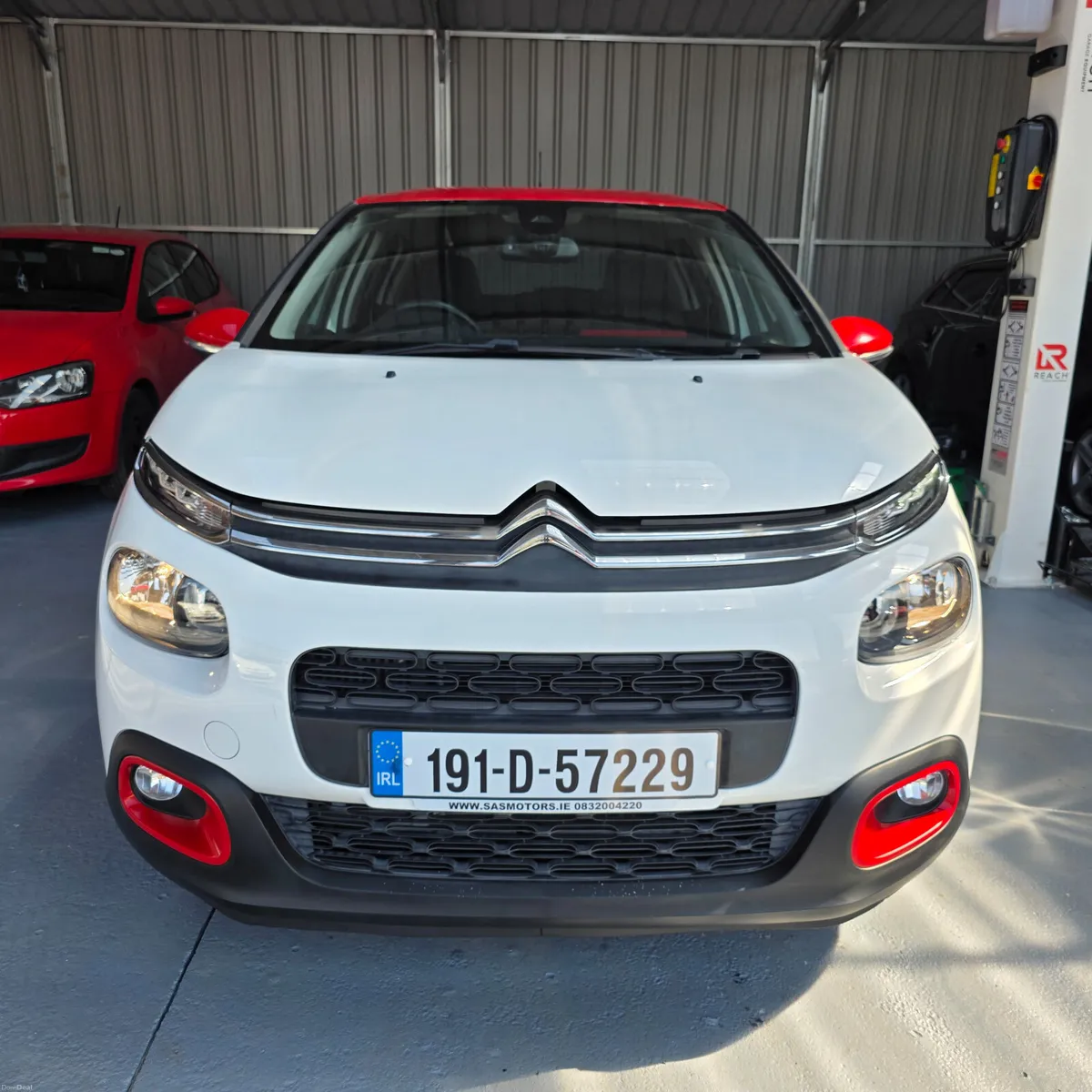 Citroen C3 Automatic 2019 Low Miles - Image 2