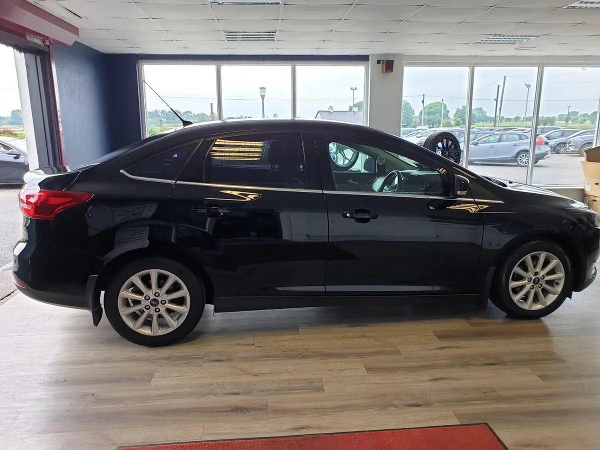 Ford Focus 1.5TDCI TITANIUM - Image 2