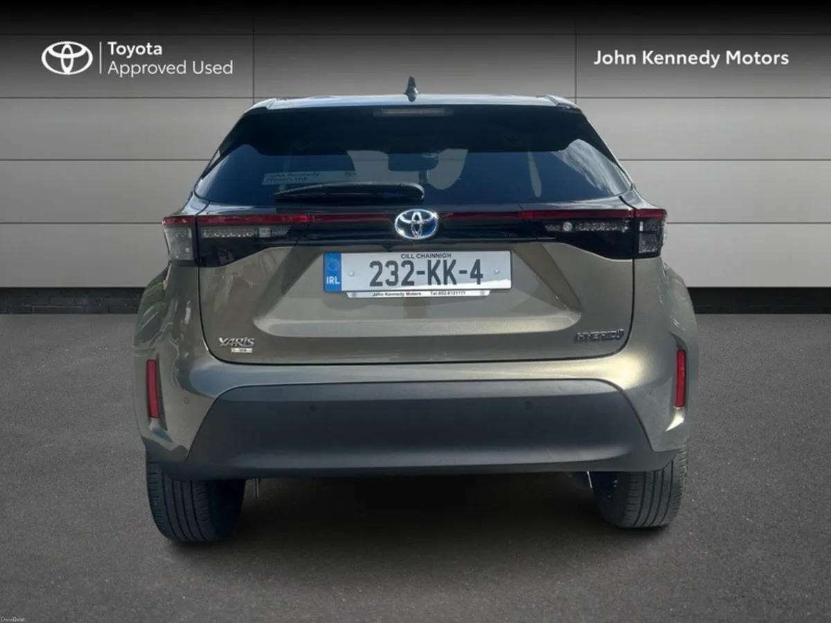 Toyota Yaris Cross HYBRID SOL - Image 4