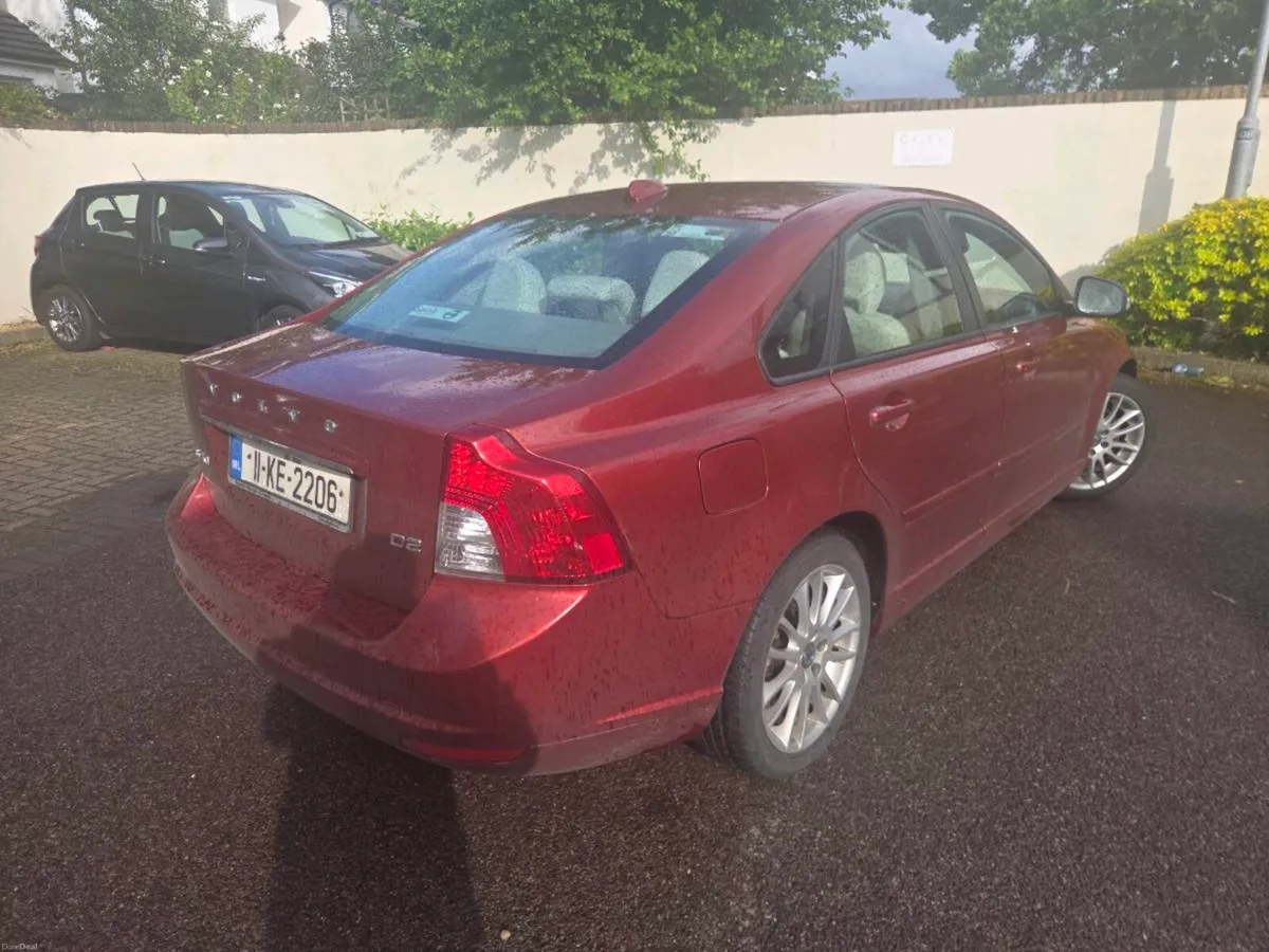 Volvo s40 diesel 2011  tax8/2026 - Image 3