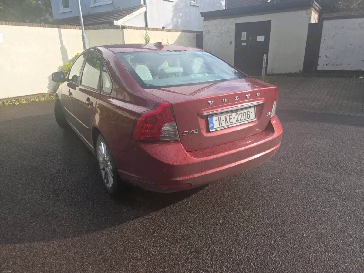 Volvo s40 diesel 2011  tax8/2026 - Image 4
