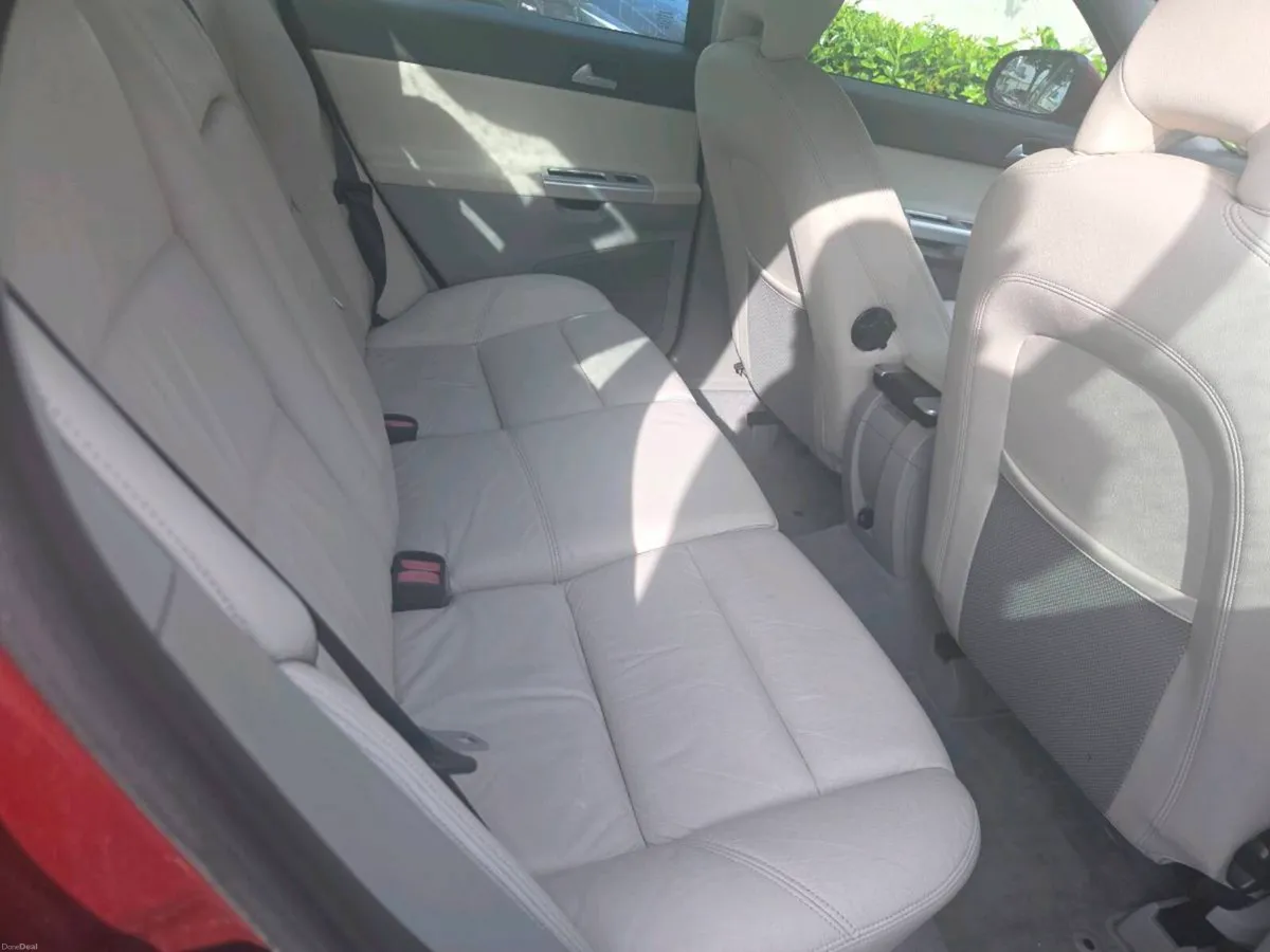 Volvo s40 diesel 2011  tax8/2026 - Image 2