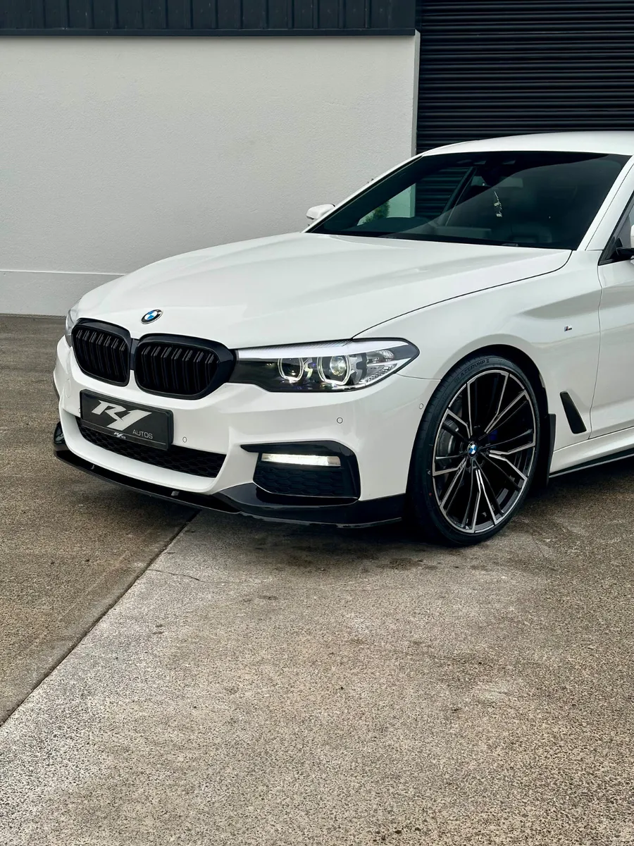 2017 BMW 520D MSPORT MPERFORMANCE - Image 2