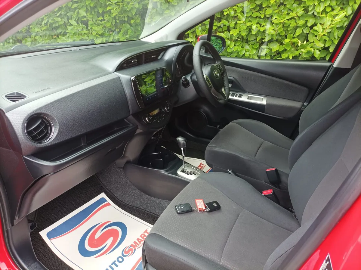 Immaculate Low Mileage Toyota Yaris 1.3 Auto, 2015 - Image 4