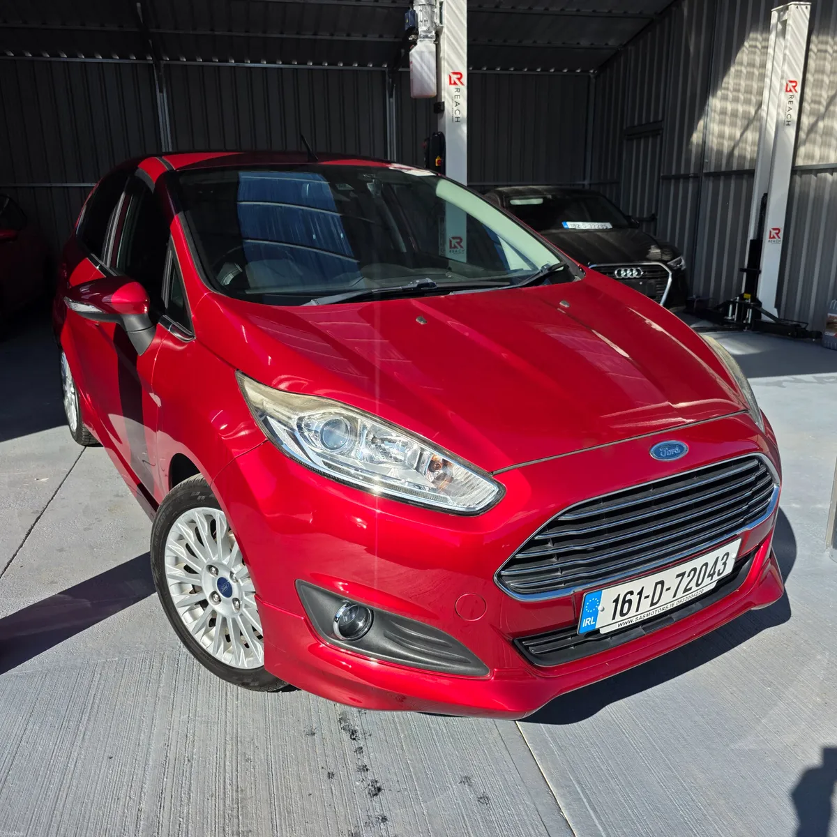 Ford Fiesta Automatic 2016 Full Leather - Image 2