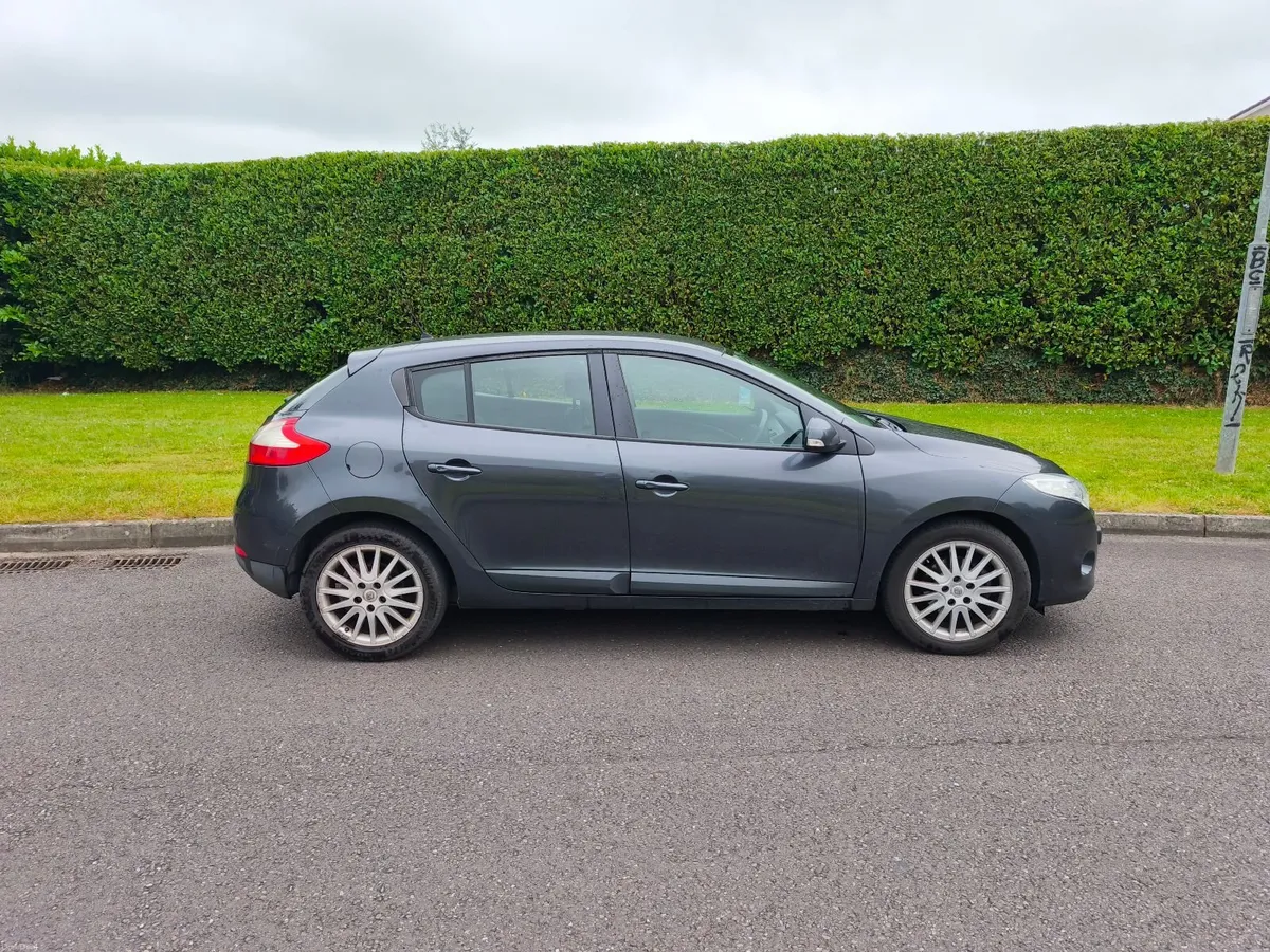 Renault Megane 2012 - Image 1