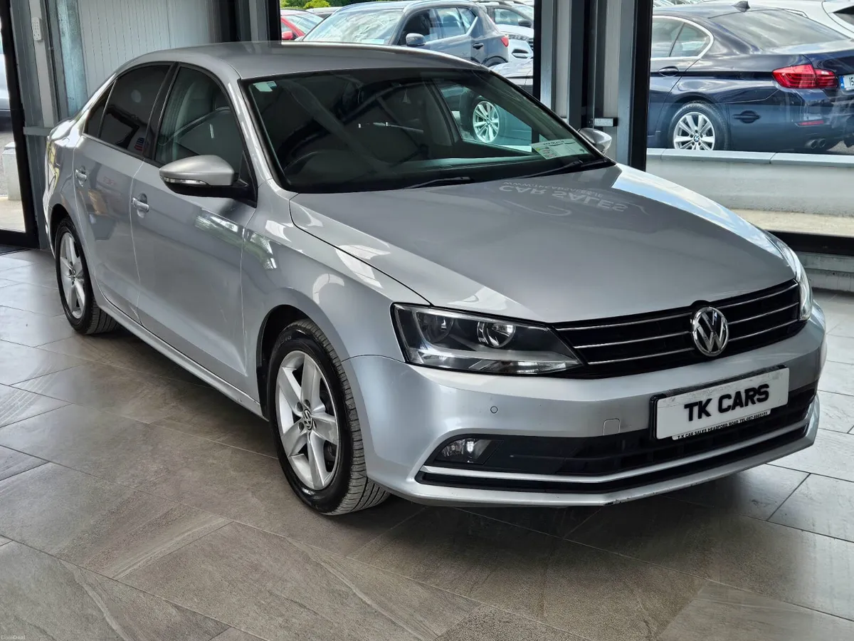 16 VOLKSWAGEN JETTA COMFORTLINE EDITION - Image 1