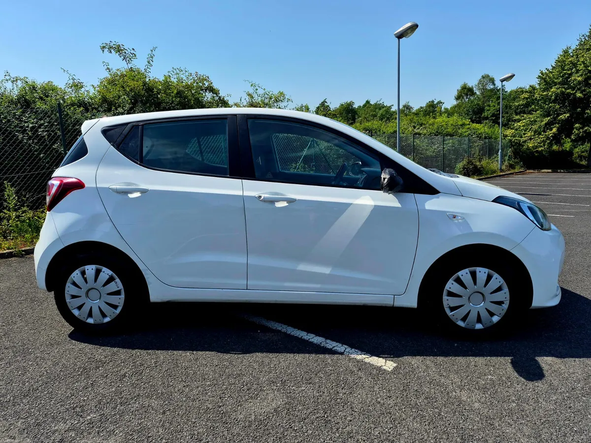 2018  HYUNDAI I10 1.0 AUTOMATIC LOW TAX - Image 2