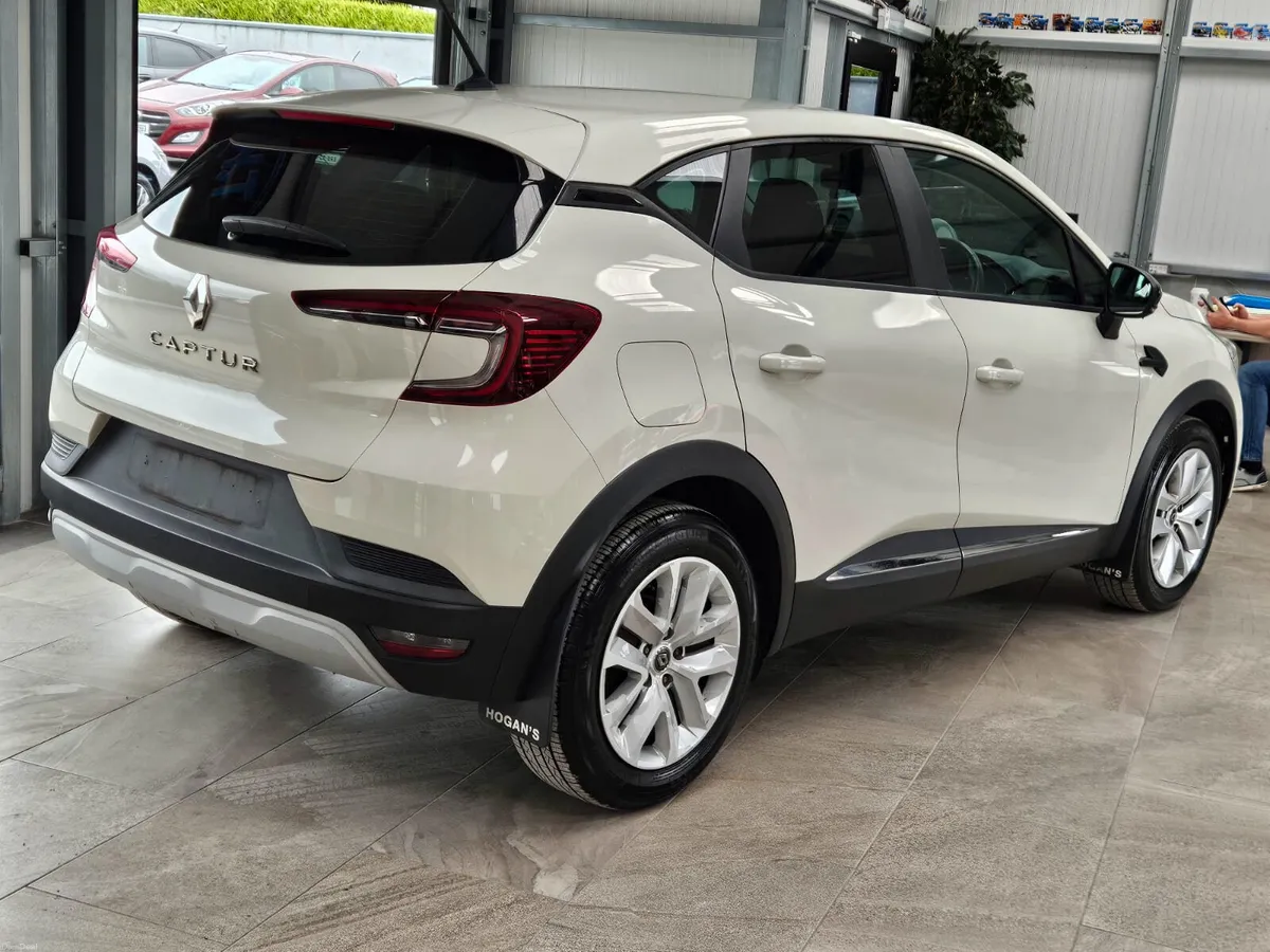 21  RENAULT CAPTUR PLAY TCE EDITON 100 BHP - Image 4