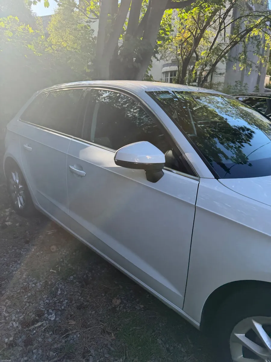 Audi A3 2014 - Image 2