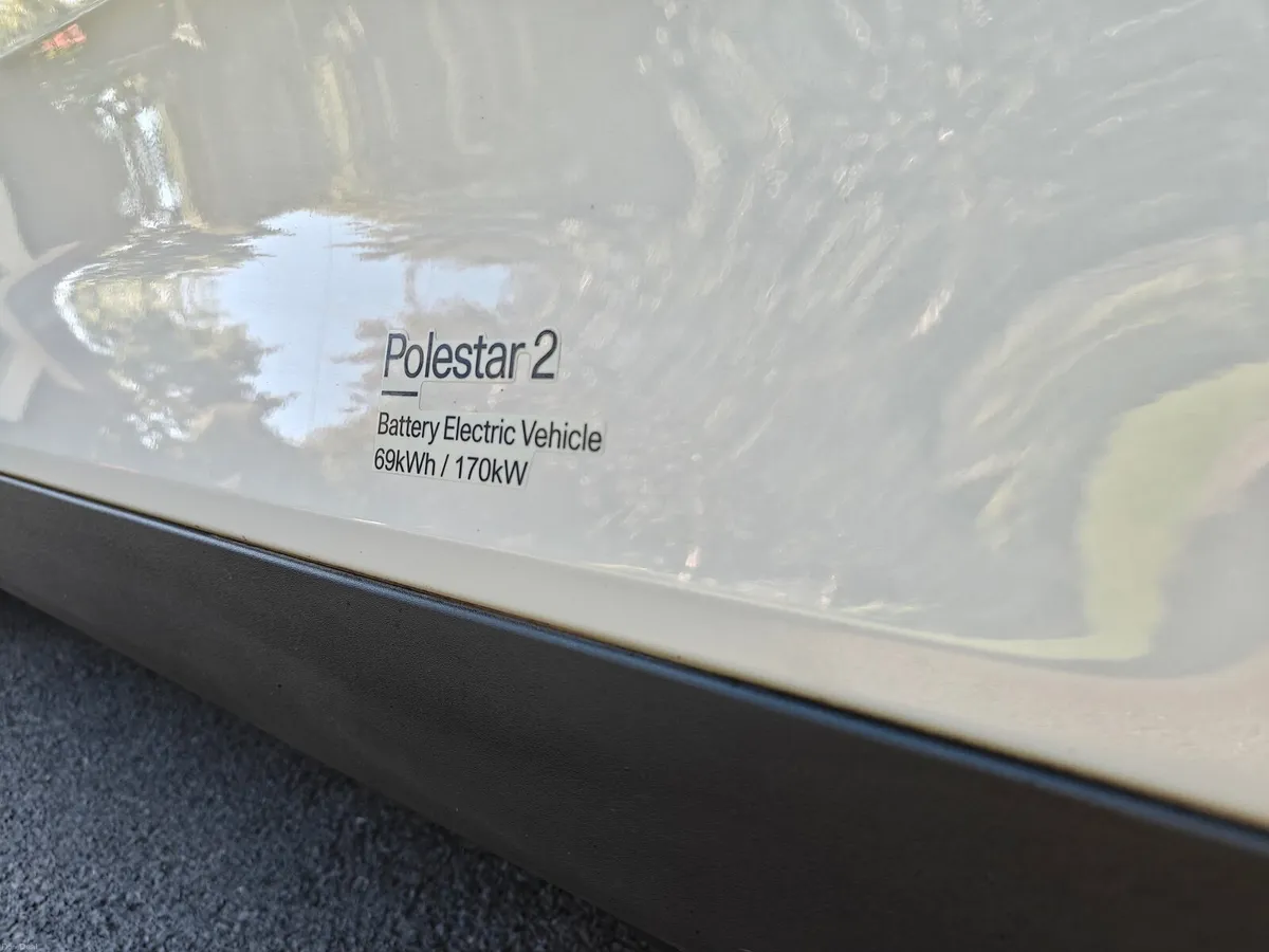 Polestar 2 SRSM 231HP 69KWH 5DR - Image 2