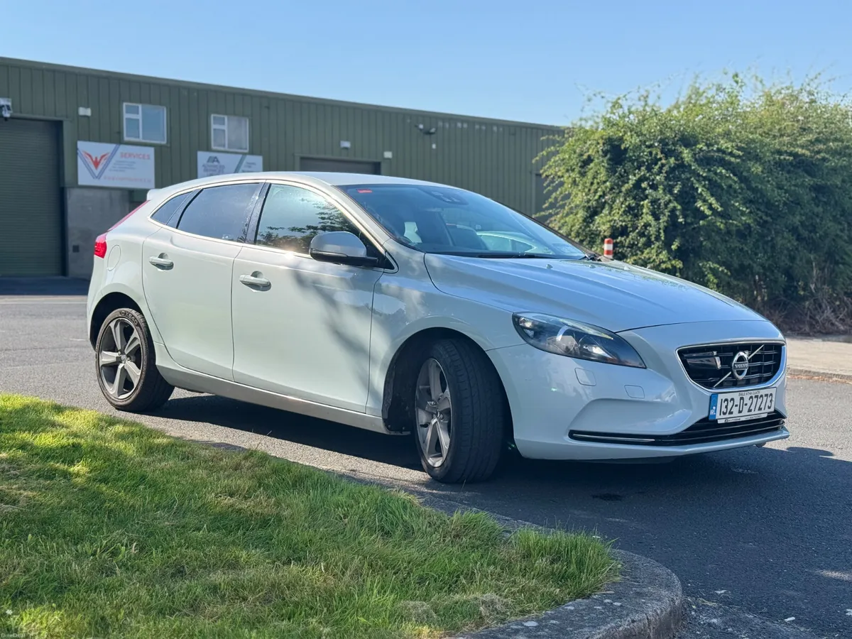 Volvo V40 2013 1.6T 180HP Automatic Low Mileage - Image 3