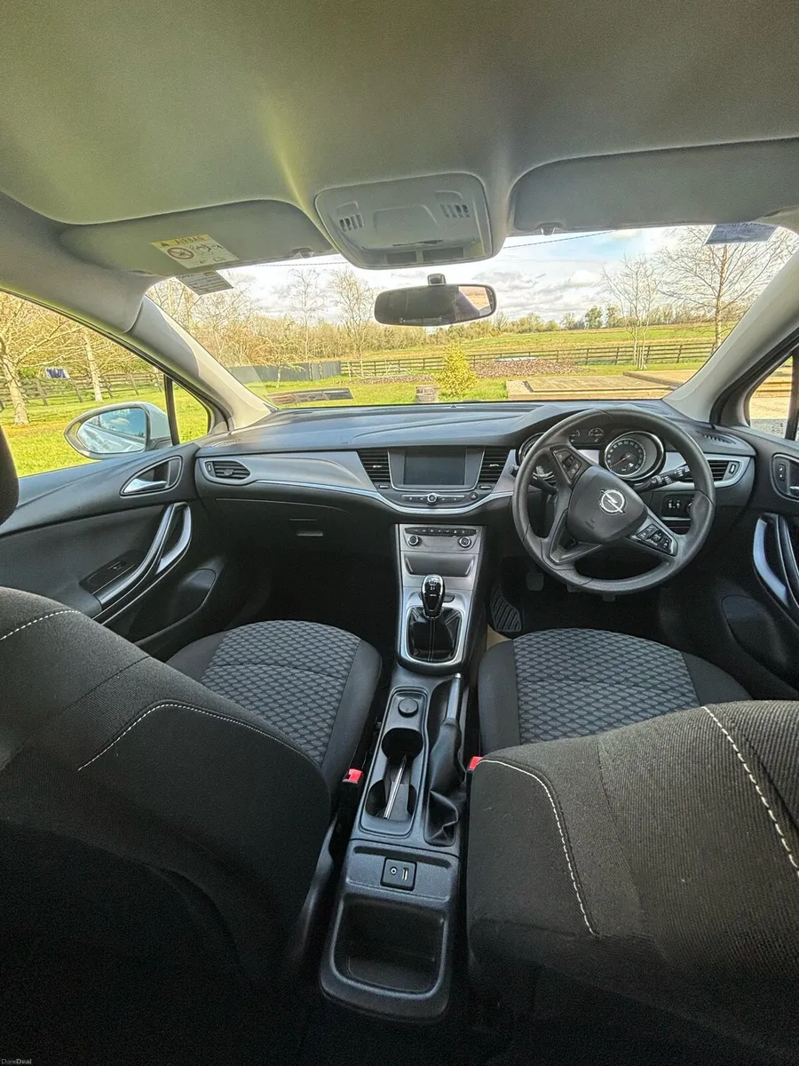 Car - Image 1
