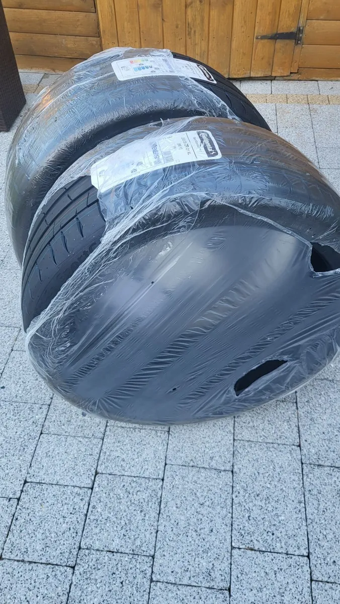 BMW 5-Series 2024 - Image 1