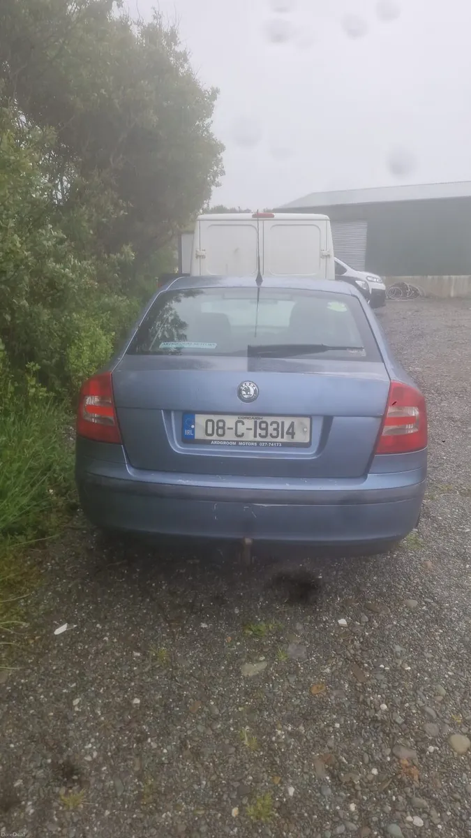 Skoda car - Image 2
