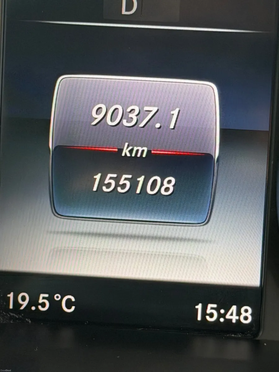 Mercedes-Benz C-Class 2017 - Image 2