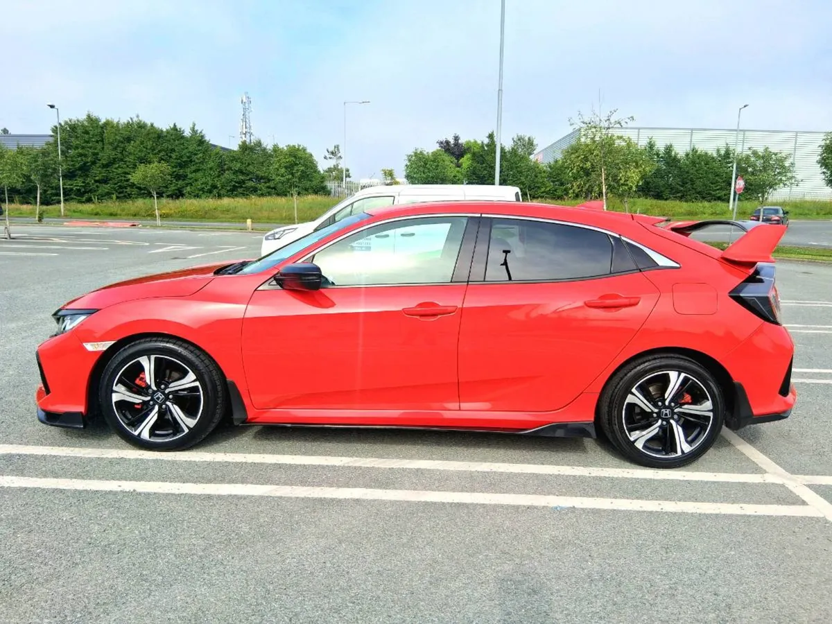 172 Honda Civic X (Automatic) - Image 2