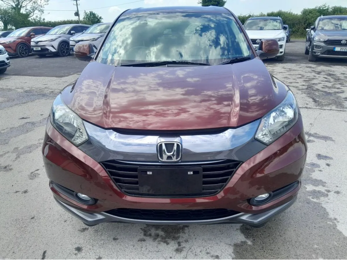 Honda Vezel 1.5 Hybrid AWD - Image 4