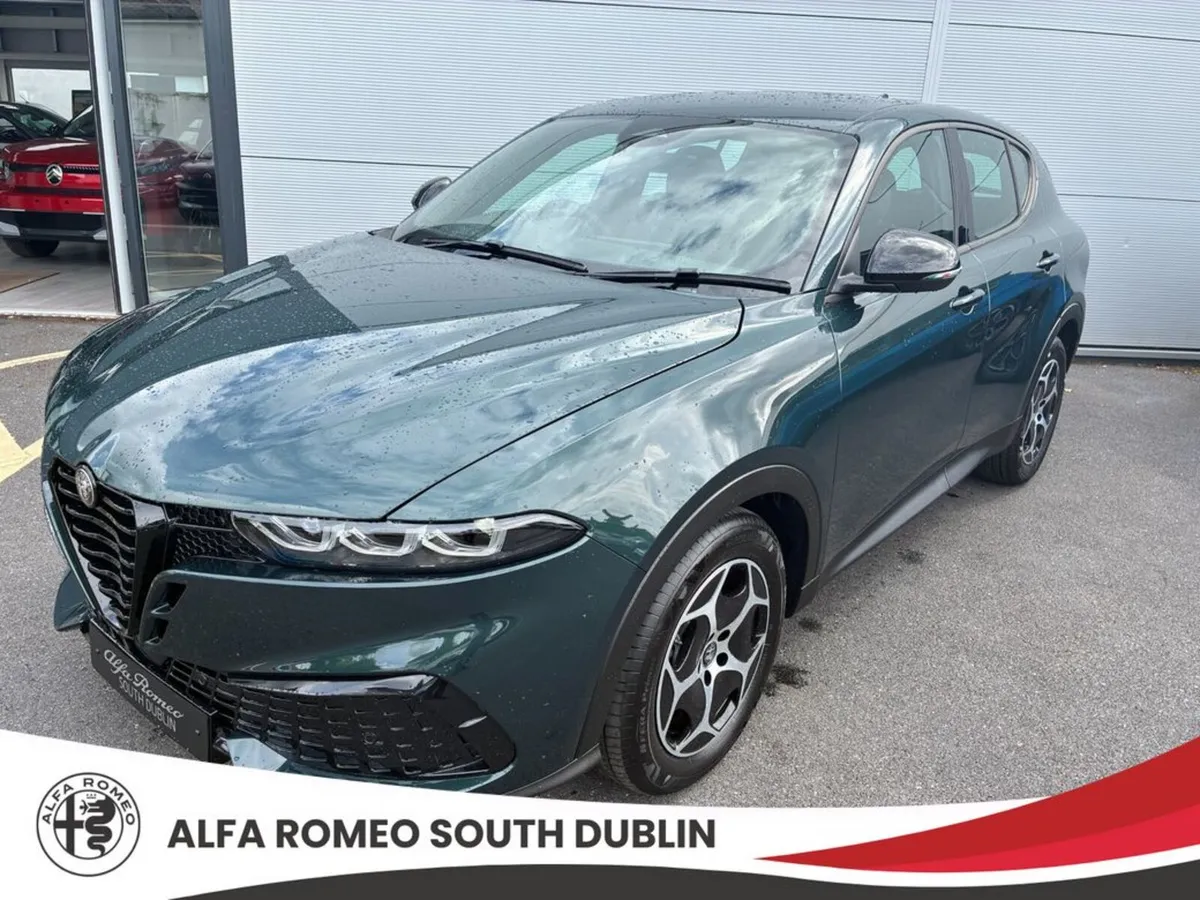 Alfa Romeo Tonale 1.5 Ibrida Auto FWD - Image 4
