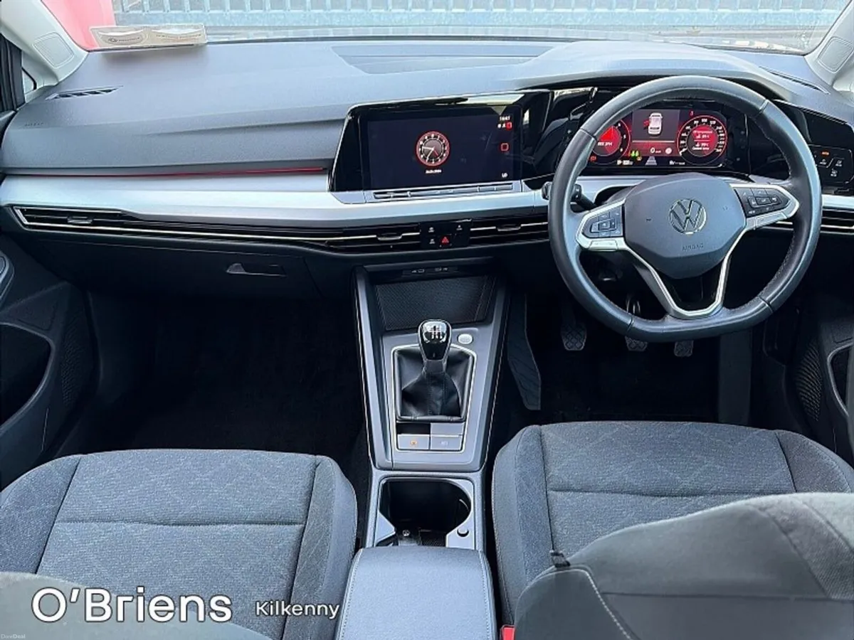 Volkswagen Golf 2.0 TDI 115HP Life - Image 2