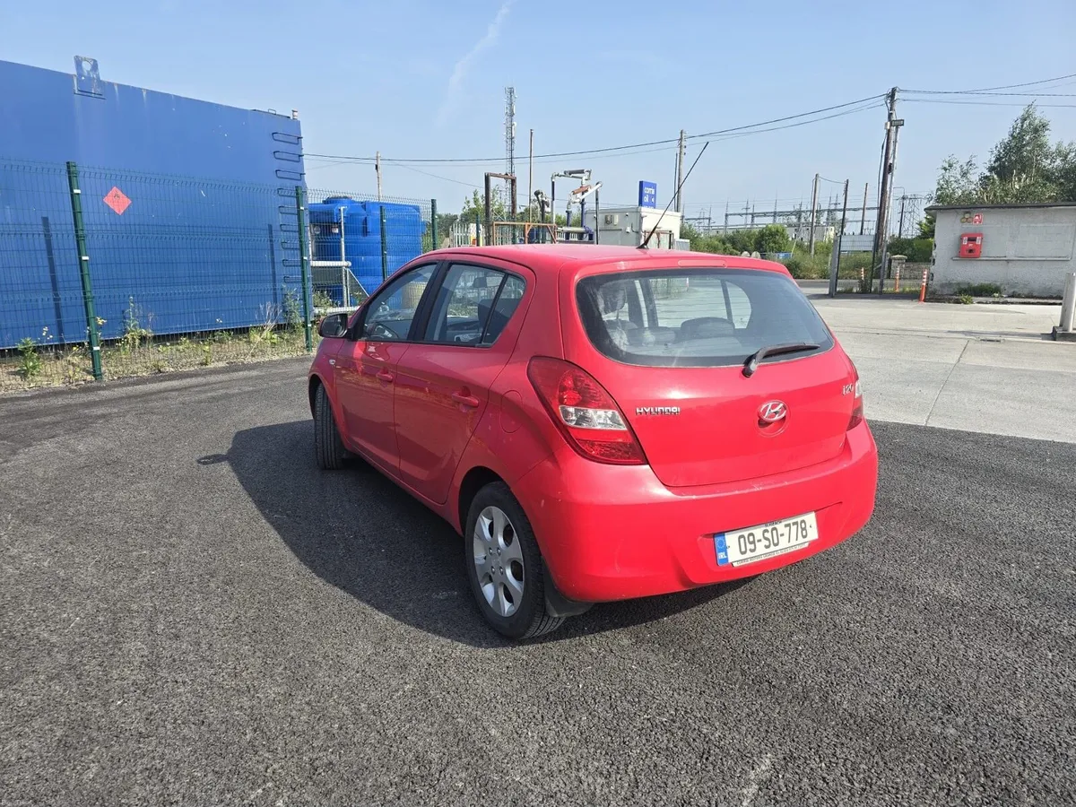 Hyundai i20 - Image 3
