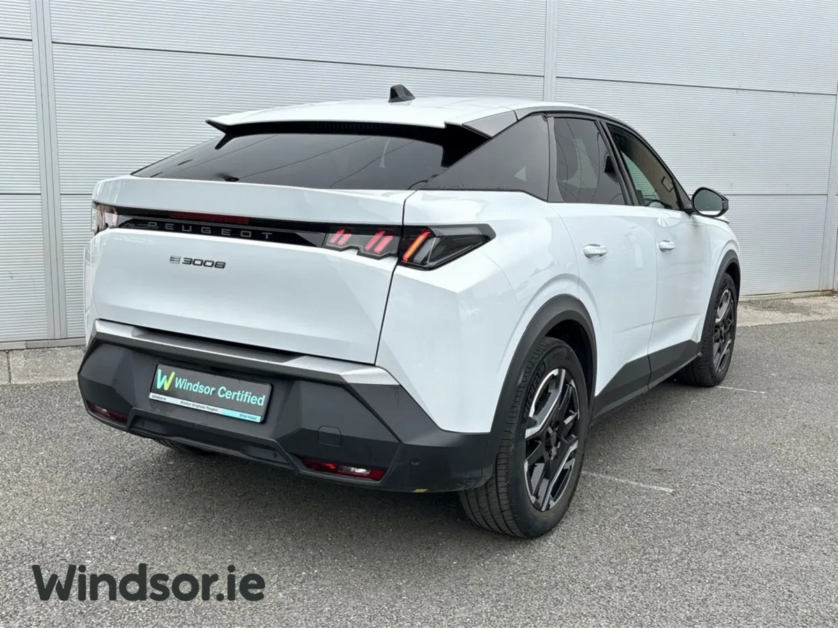 Peugeot 3008 (251) Allure EV  210 Electric 73kWh A - Image 3