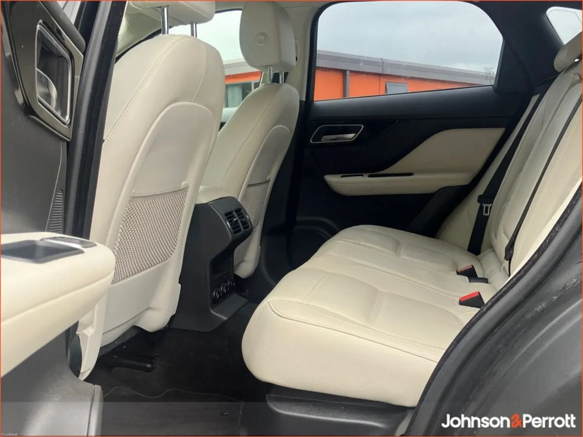 Jaguar F-Pace AWD 2.0 D 180PS Prestige Auto - Image 5