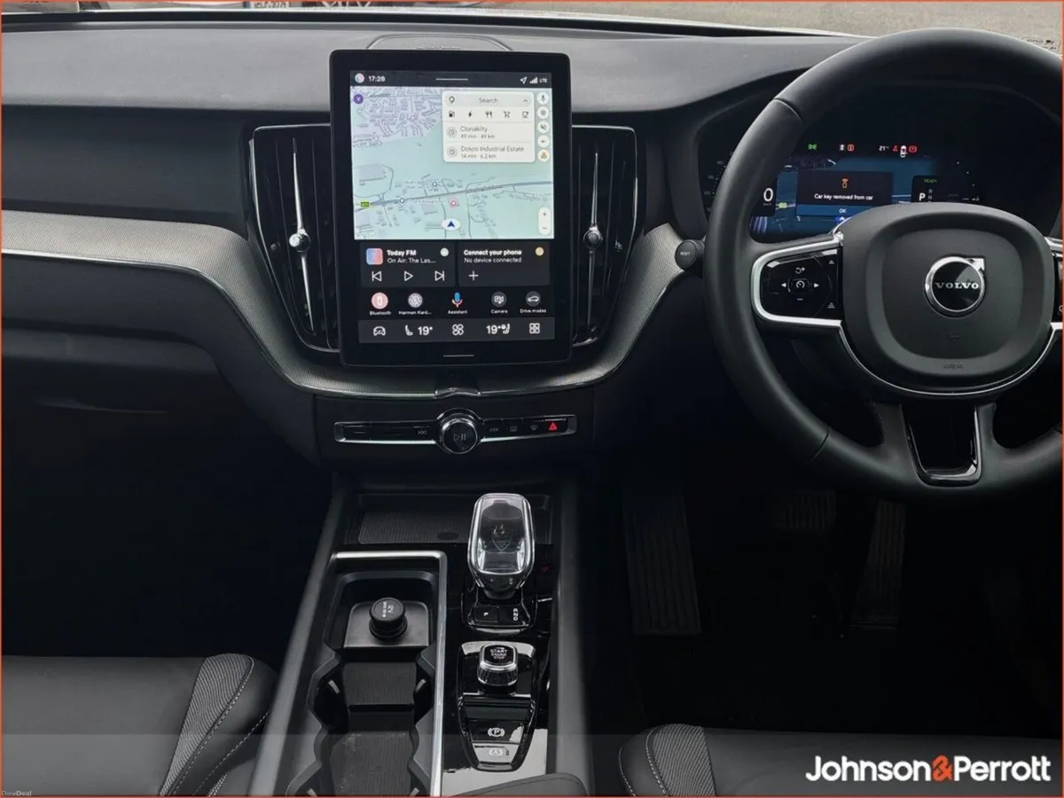 Volvo XC60 T6 350bhp AWD PHEV Plus Black Edition - Image 3