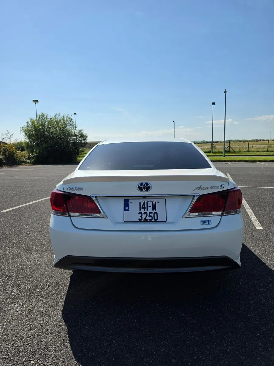 Toyota Crown 2014 - Image 2