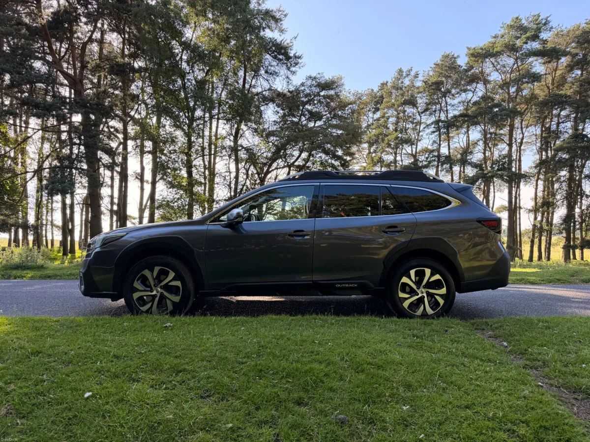 Subaru Outback 2021 AWD Very Rare Car - Image 4
