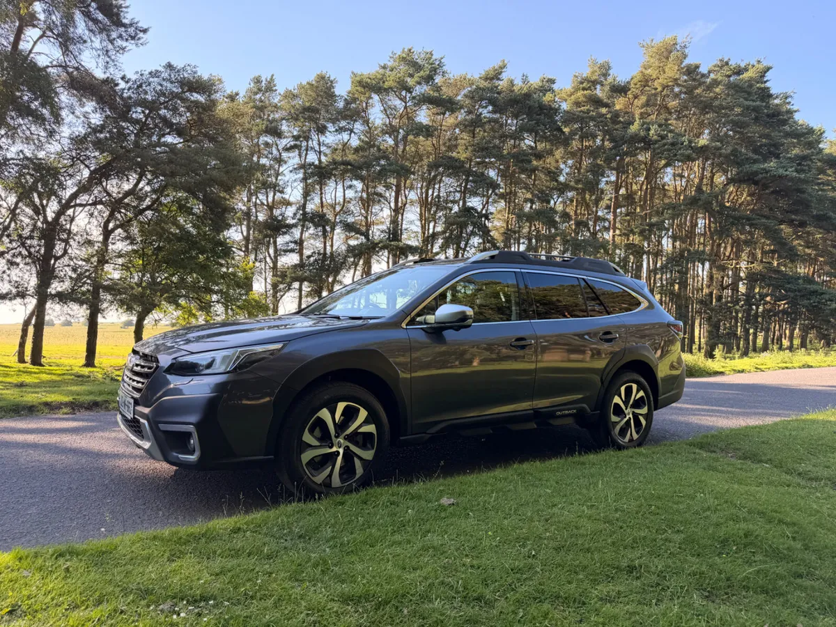 Subaru Outback 2021 AWD Very Rare Car - Image 3
