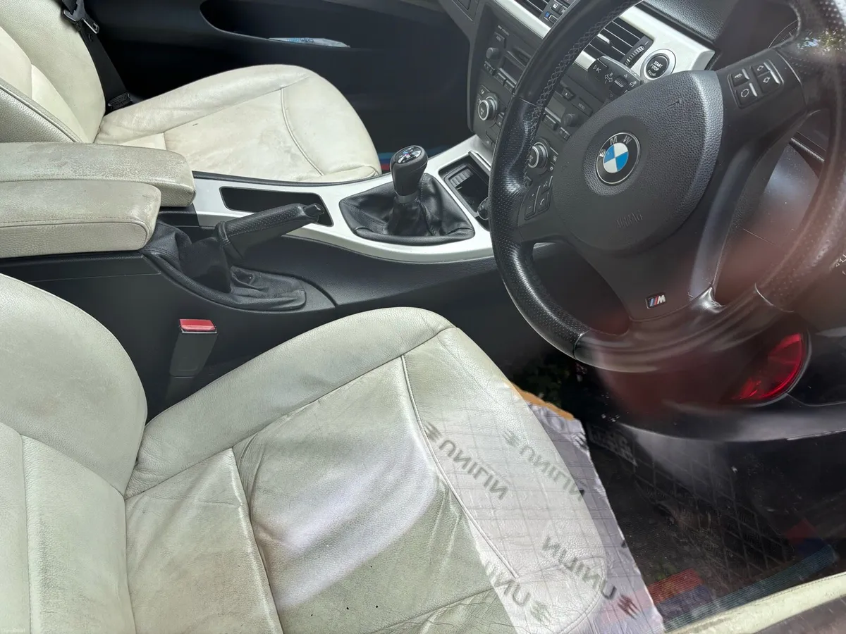 BMW e90. 2008. - Image 3